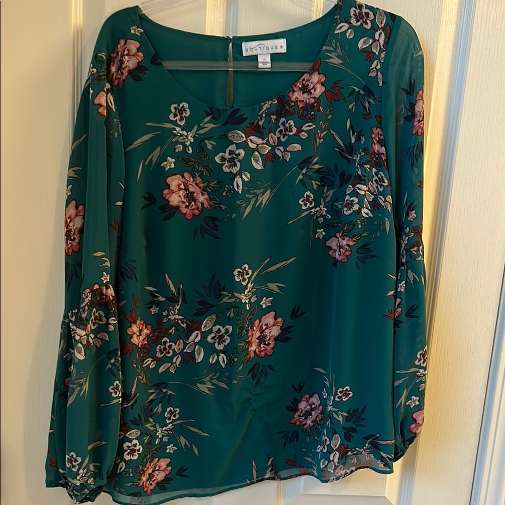 Boutique 9 Green Floral Bell Sleeve Blouse